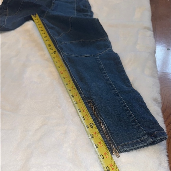 NWT Free People Size 25 We The Free Bella Moto Mid Rise Stretch Skinny Jeans - Picture 5 of 10